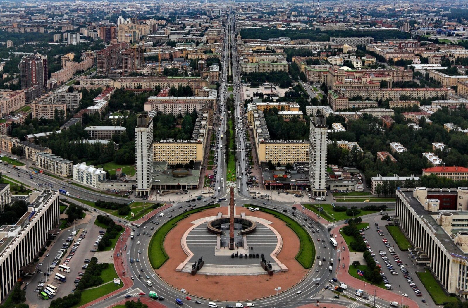 Площадь Победы в Московском районе СПБ